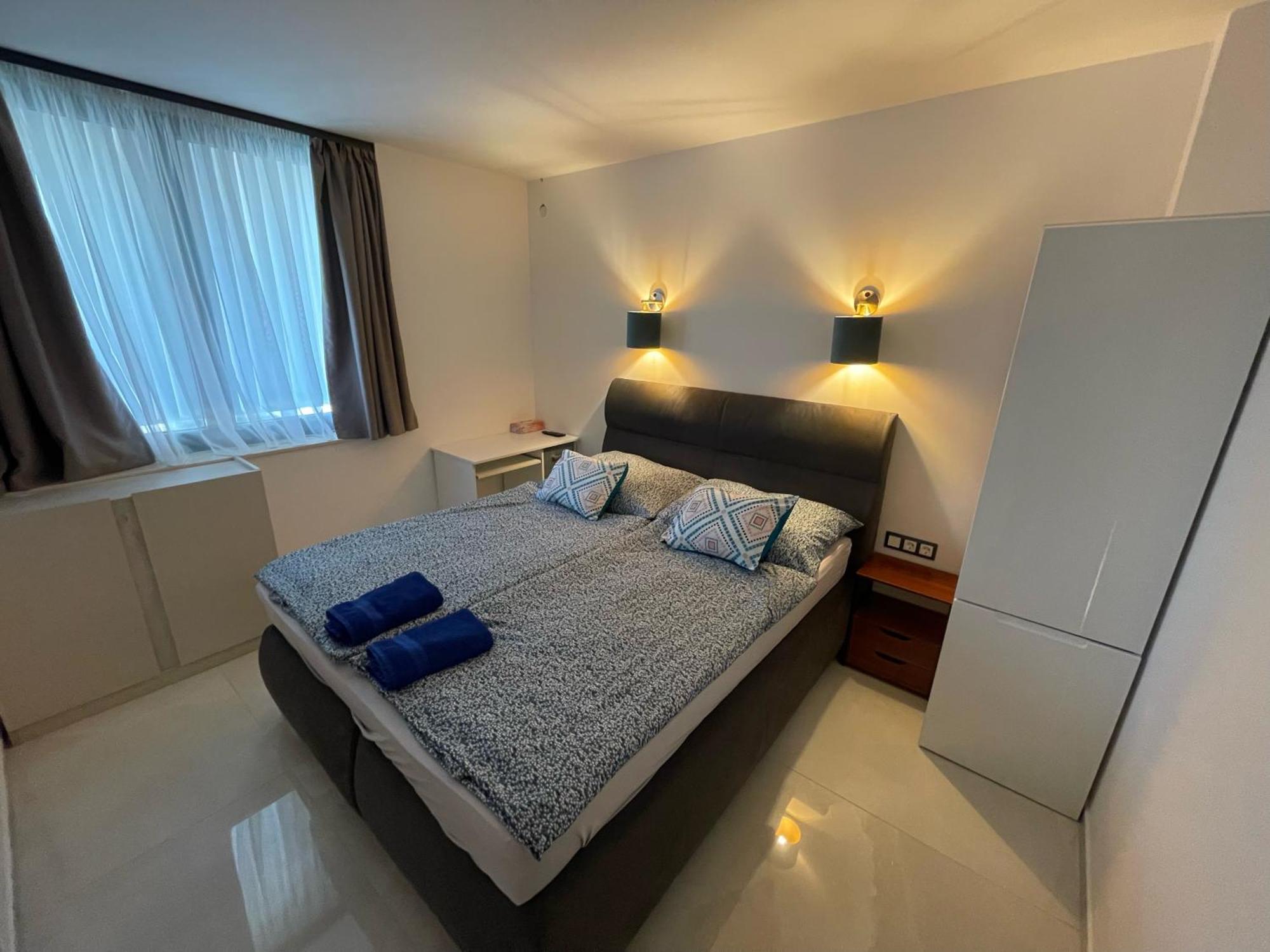 Luxury Apartments In Balatonalmadi, Almadi Lux Apartman I - Ocean Blue ภายนอก รูปภาพ